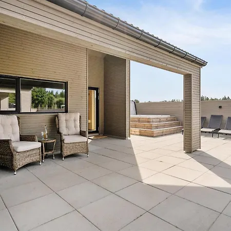 Lovely In With Sauna Дом отдыха *